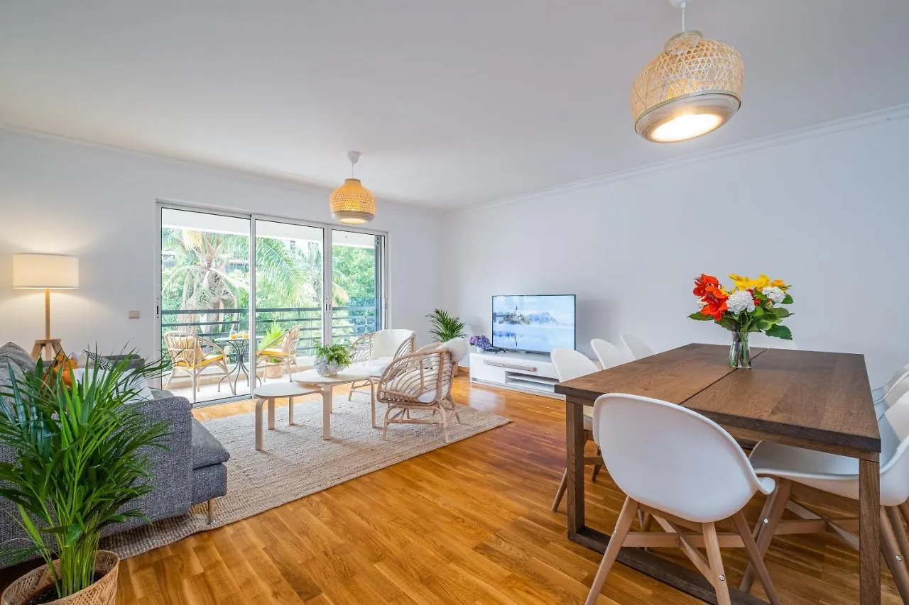 Lovely Apartment At The Best Location In Funchal 0*, Funchal (Madeira)