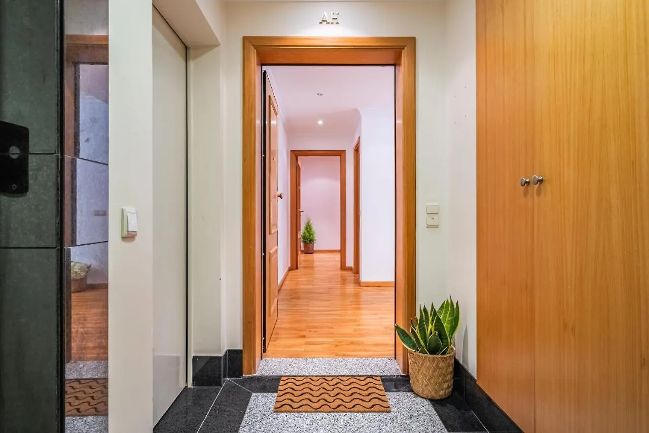 Lovely Apartment At The Best Location In Funchal フンシャル